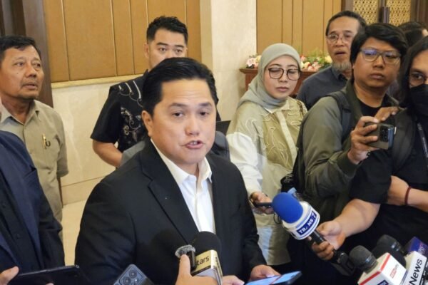 Erick Thohir Mengungkapkan Ole Romeny Perlu Menjalani Operasi