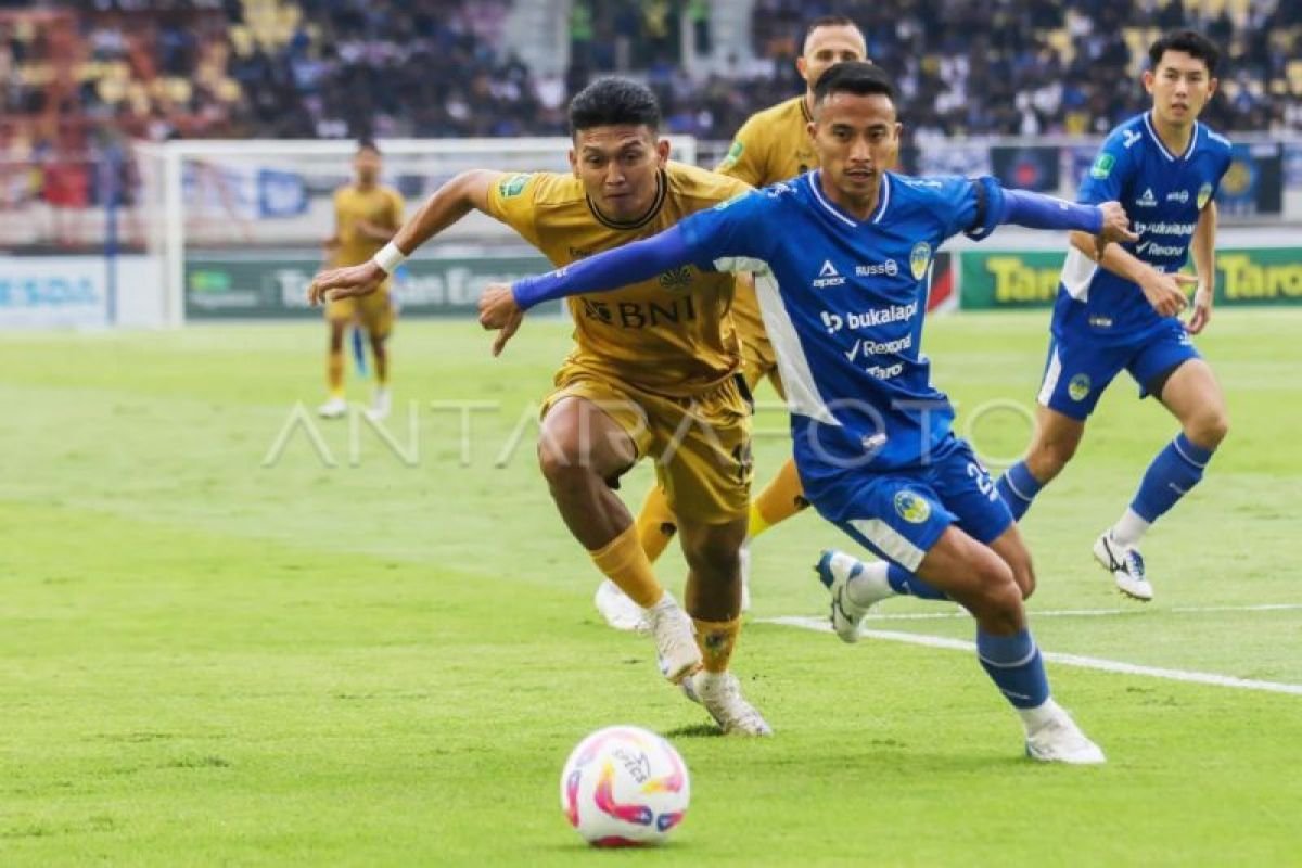 Jadwal Lengkap PSIM Yogyakarta di Super League 2025/2026" bisa diubah menjadi:

"Agenda Terperinci PSIM Yogyakarta di Liga Super Musim 2025/2026" 

atau 

"Jadwal Penuh Pertandingan PSIM Yogyakarta di Super League 2025/2026". 

Jika ada preferensi lain, silakan beri tahu!