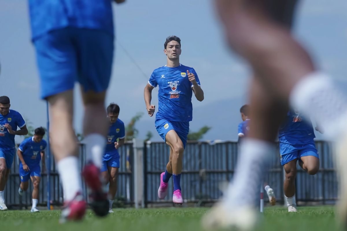 Barba: Pertandingan Persib Melawan Lion City Sailors Jadi Tantangan Berat