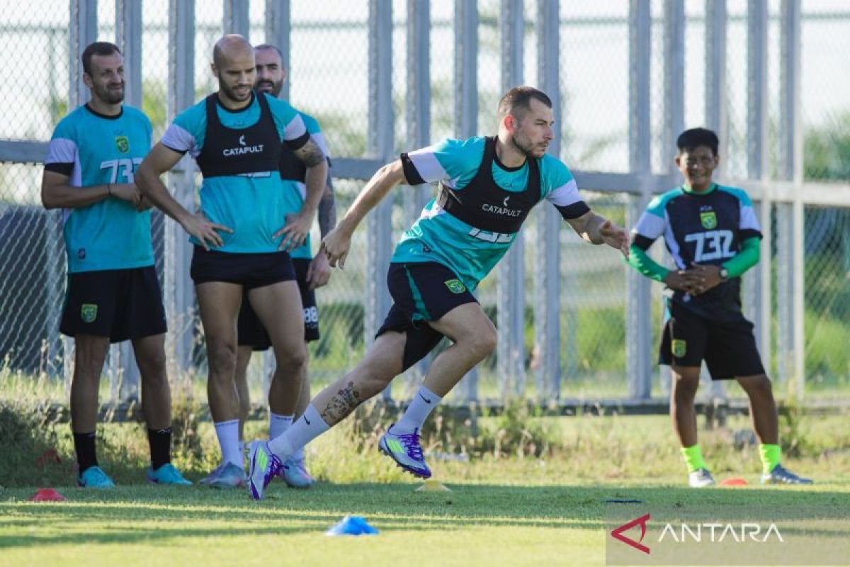 Eduardo Perez: Tak Khawatir Mihailo Perovic Belum Menunjukkan Ketajaman